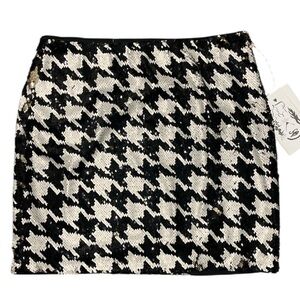 New CHRLDR Riley Large Black and White Sequin Pattern Mini Skirt